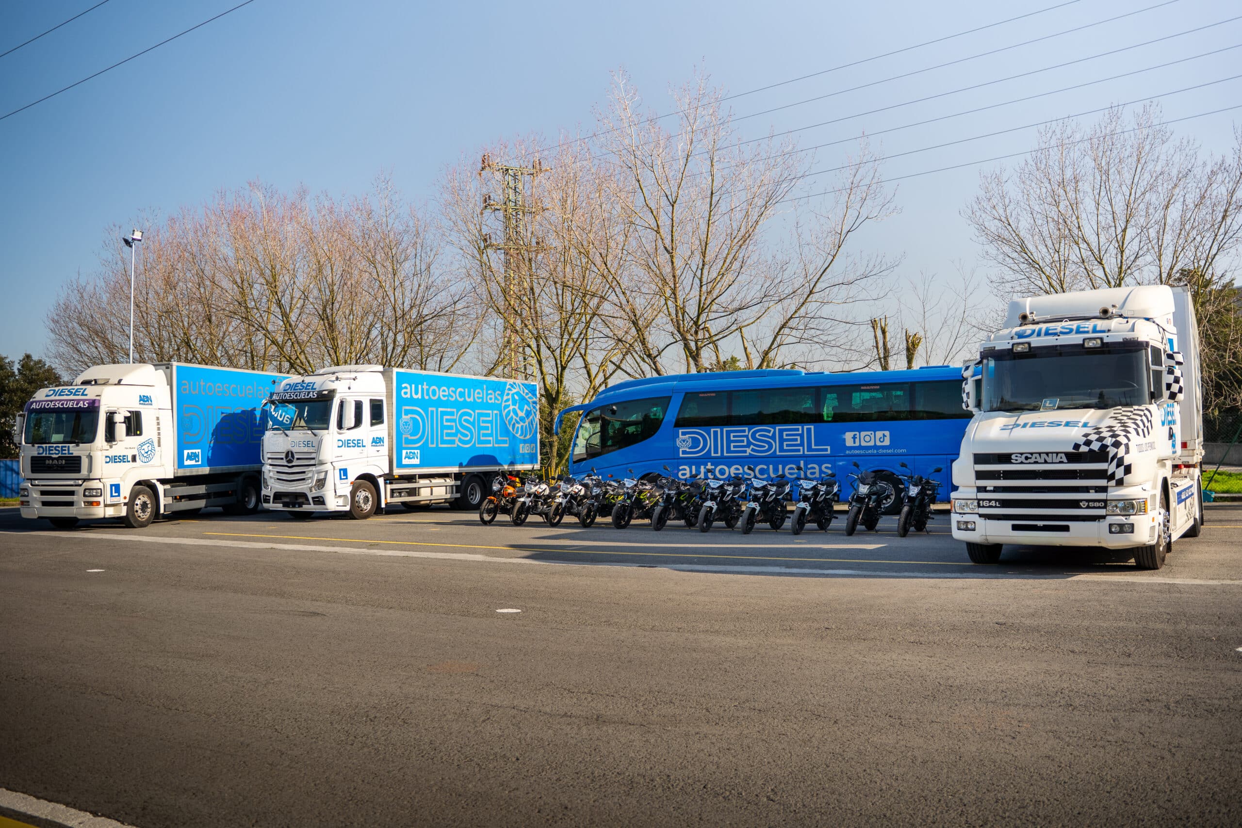 Flota de Autoescuela Diesel en Barakaldo: camiones, bus y motos